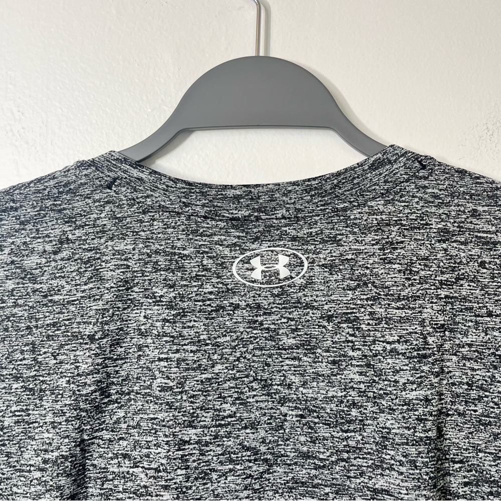 Under Armour Women’s HeatGear Heathered V-Neck Short Sleeve T-Shirt Size XL NWT - Picture 6 of 8